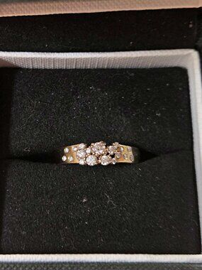 10K Yellow Gold Natural Diamond Cluster Ring ~ size 7